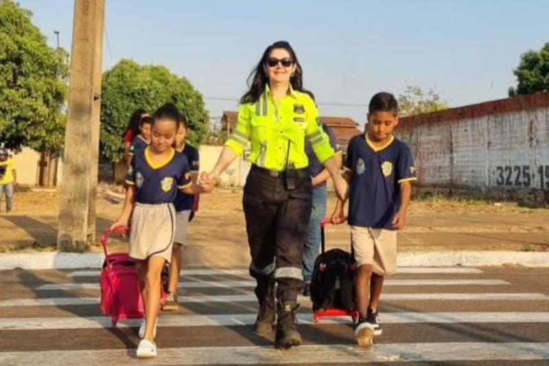Mobilidade Urbana reforça quais cuidados motoristas devem ter no trânsito no retorno às aulas