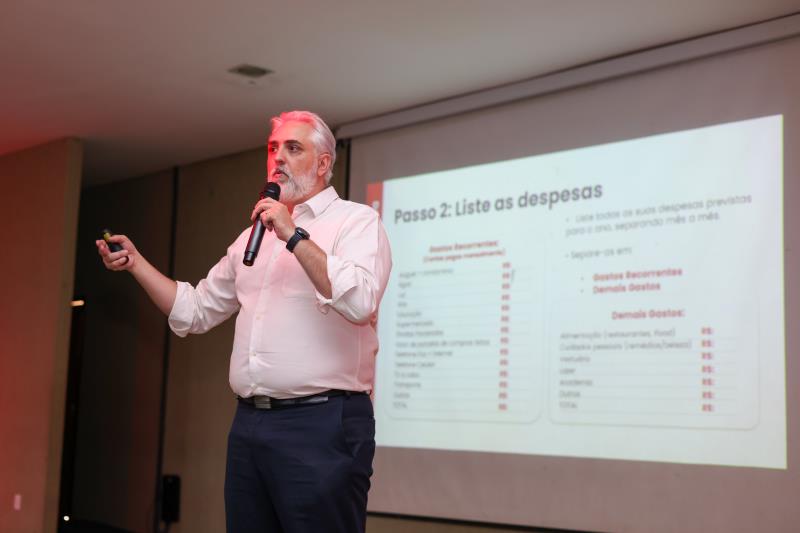 Palestra sobre educação financeira reúne cerca de 200 servidores em Palmas