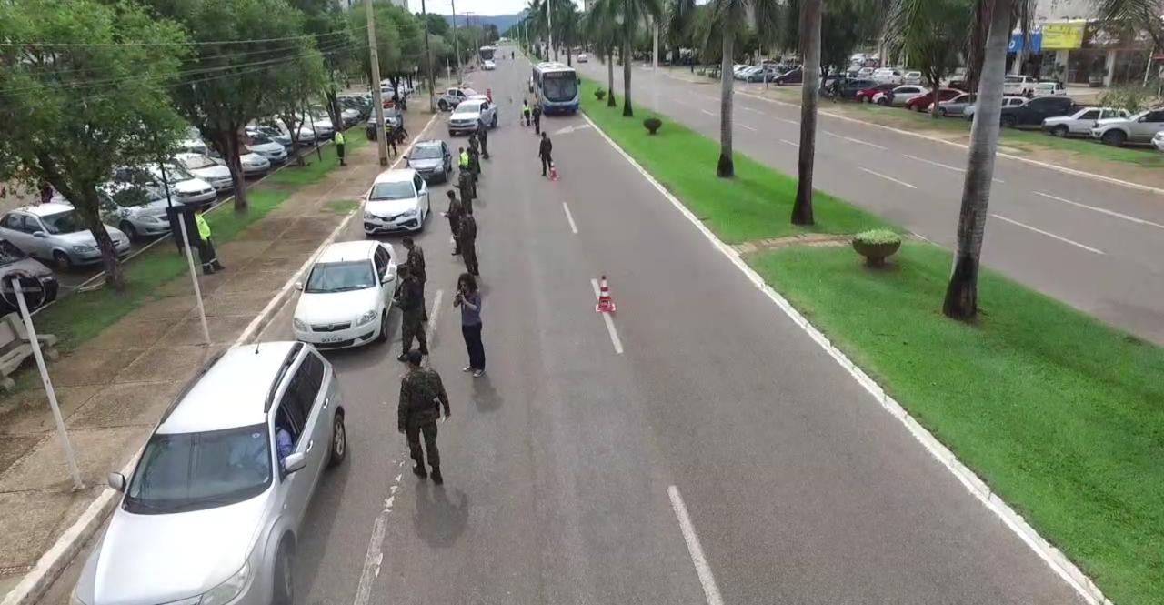 Em comemoração ao Dia Mundial da Água intervenção educativa na JK lembra importância do uso consciente