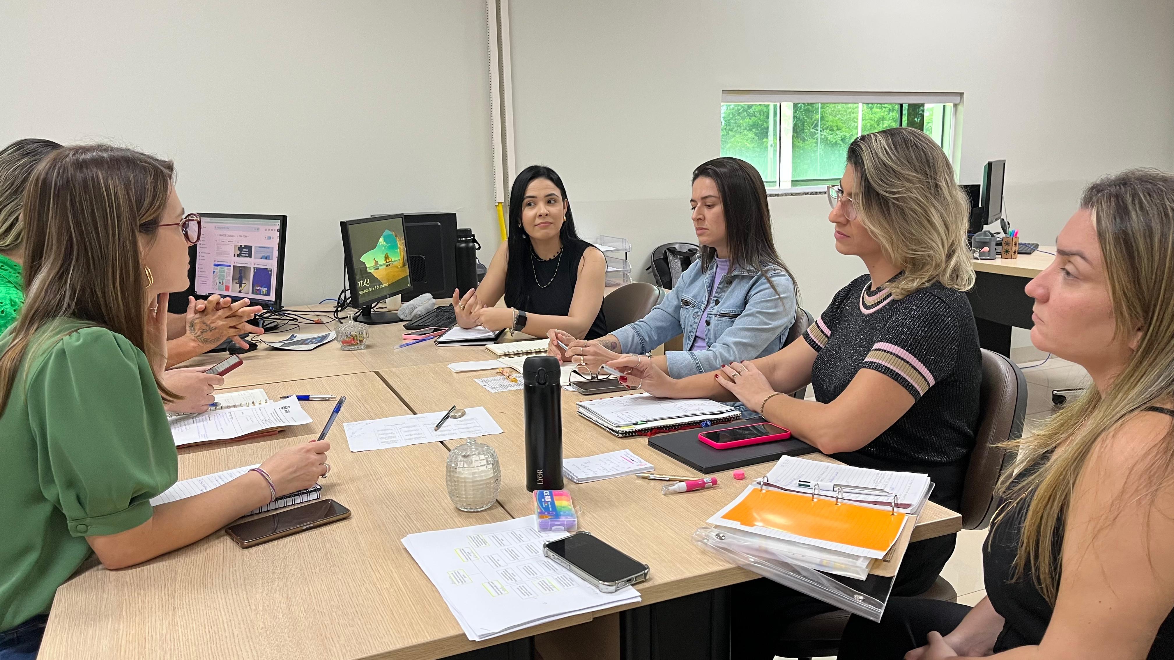 Equipe técnica da Semus e Fesp discutem reestruturação da rede de atendimento as pessoas neurodivergentes