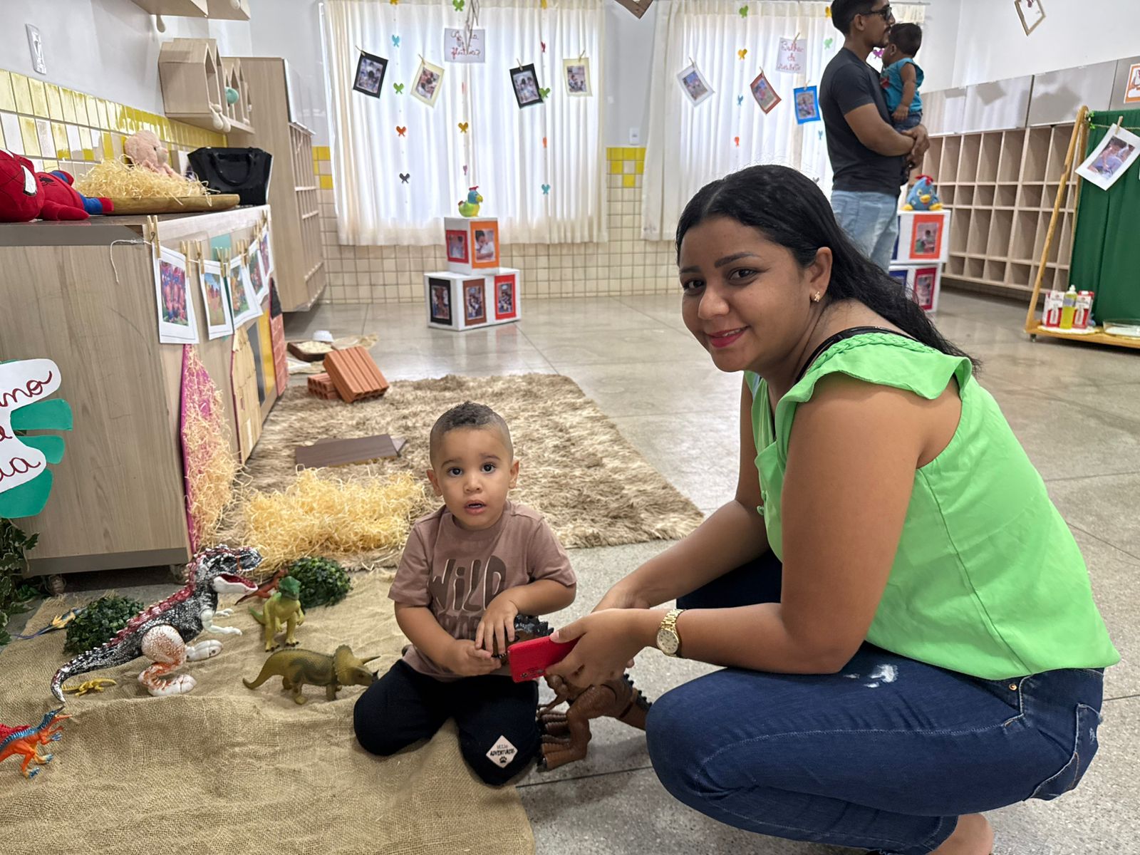 Confiança que acolhe: famílias relatam segurança e desenvolvimento das crianças atendidas nos Cmeis da Capital