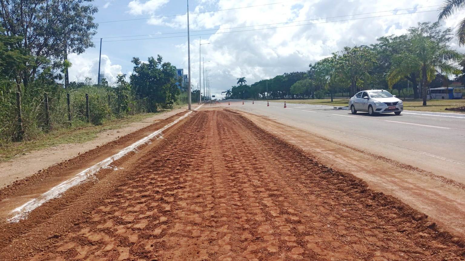 Motoristas devem ficar atentos à redução de faixas na Teotônio Segurado