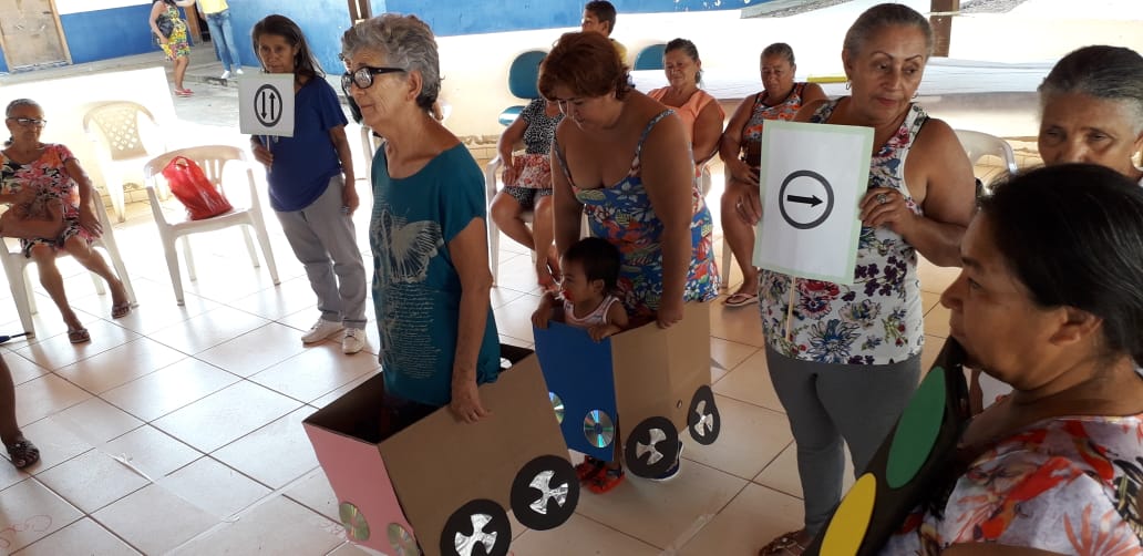 Cras 407 Norte realiza ação de prevenção a acidentes de trânsito com participação de idosos