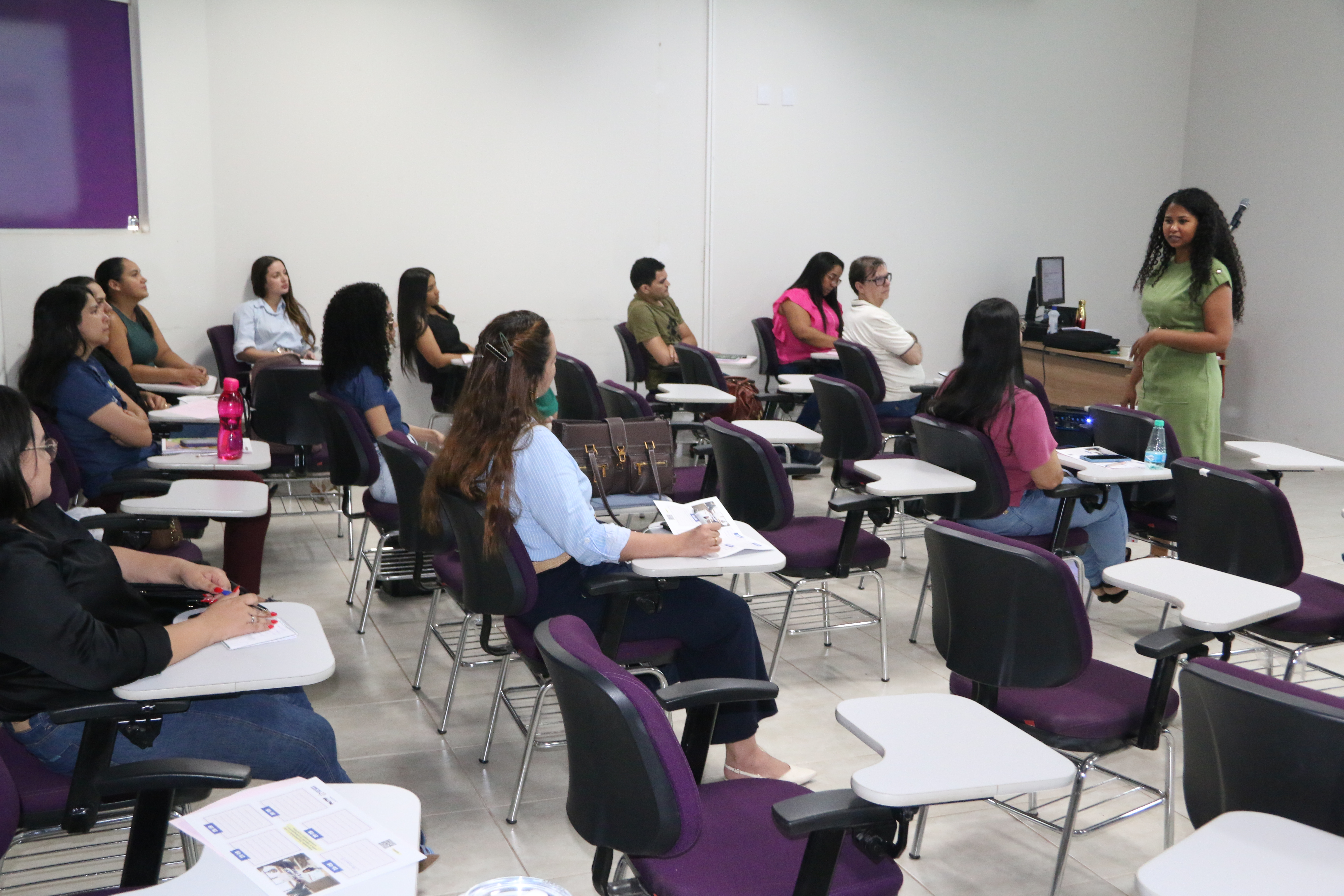 Curso abordará temas como postura profissional, ética, comunicação, reputação, desempenho e posicionamento de imagem