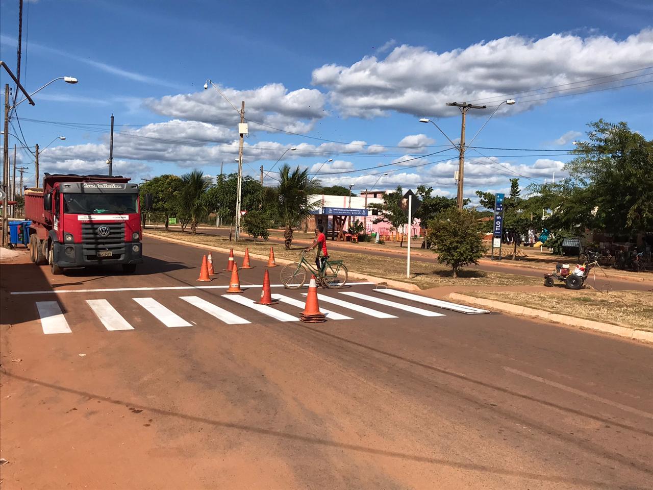 Faixas de pedestres da Capital recebem serviços de revitalização e pintura