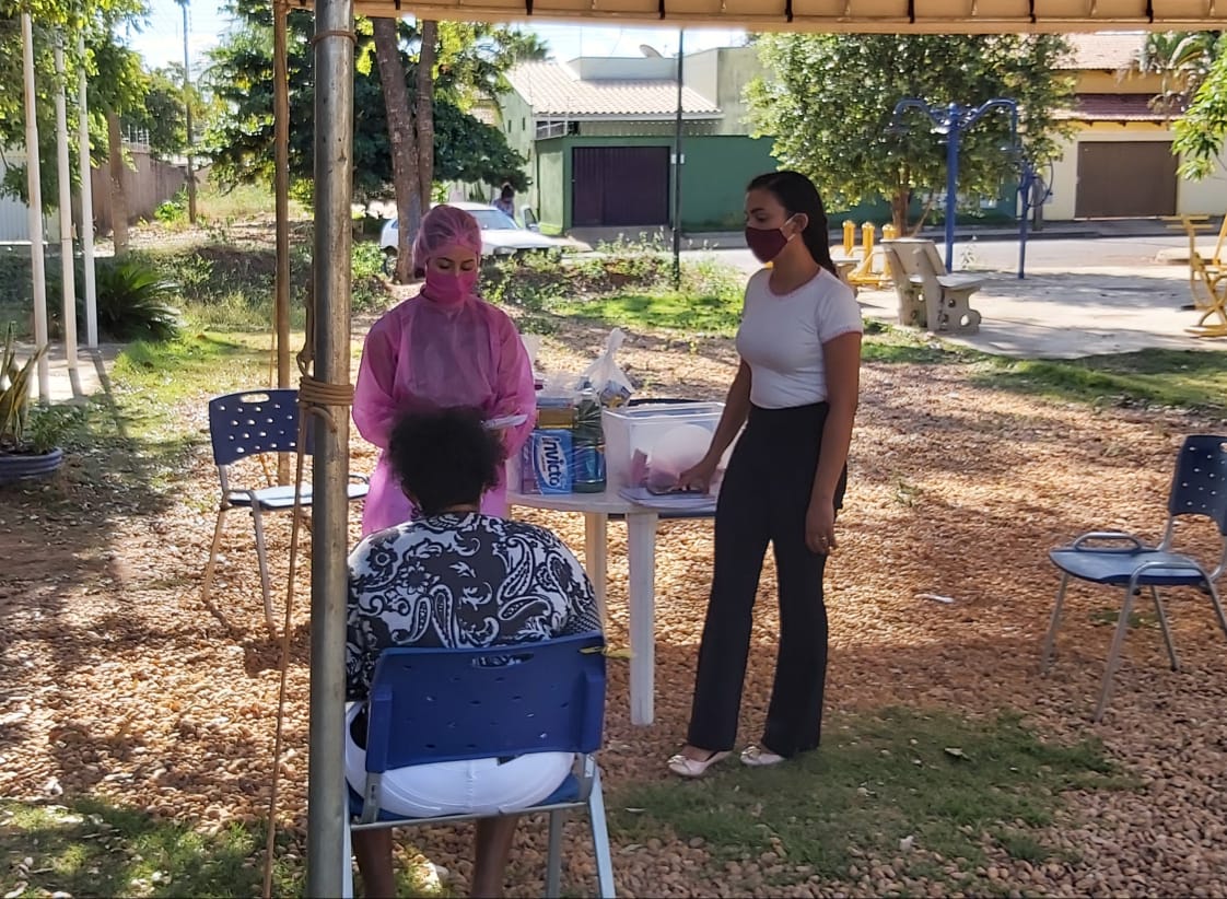 Kits de higiene e limpeza montados por residentes em Saúde intensificam prevenção do coronavírus