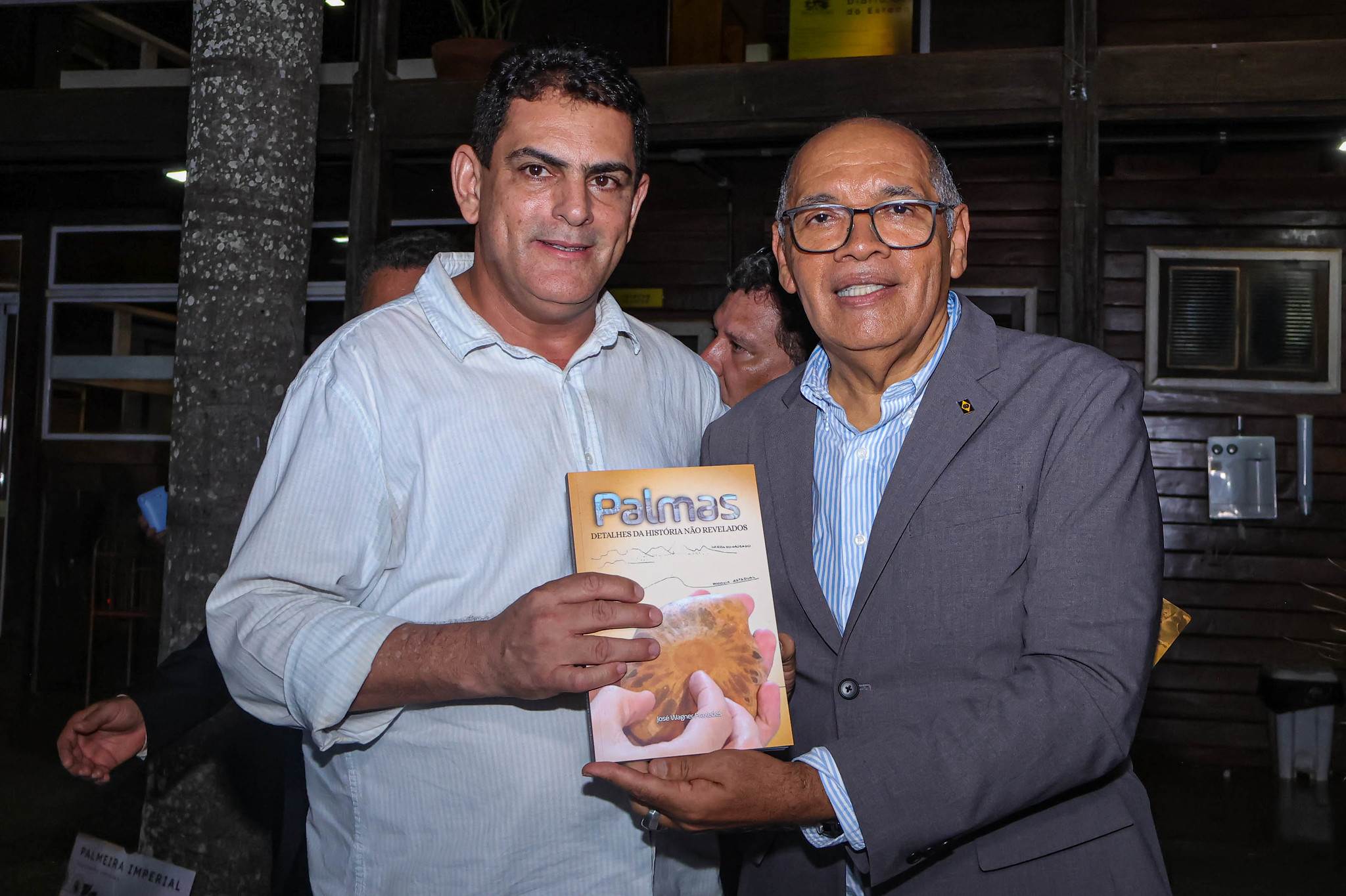 Também prestigiou o evento o analista de acervo histórico e secretário-executivo da FCP, Marcelo Lopes (esq), que exaltou o projeto afirmando que um povo sem história é um grupo sem identidade, e Palmas é formada por um povo repleto de grandes líderes e histórias