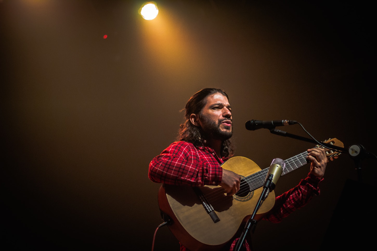 Augusto Teixeira apresenta ‘Estação Felicidade’ na Quarta Clássica de 07 de Agosto