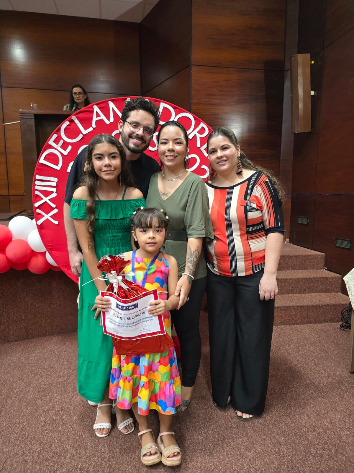 Cada aluno premiado foi reconhecido pela escola e público pelo empenho, a técnica e o encanto trazido pelos estudantes por meio das apresentações no palco