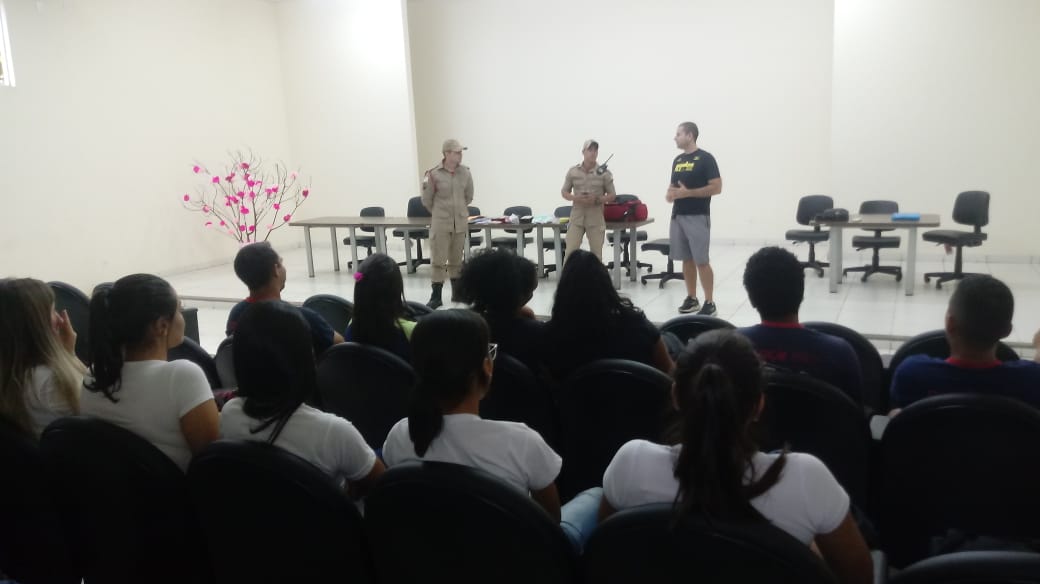 Servidores do Parque da Pessoa Idosa e Fundesportes participam de minicurso de primeiros socorros