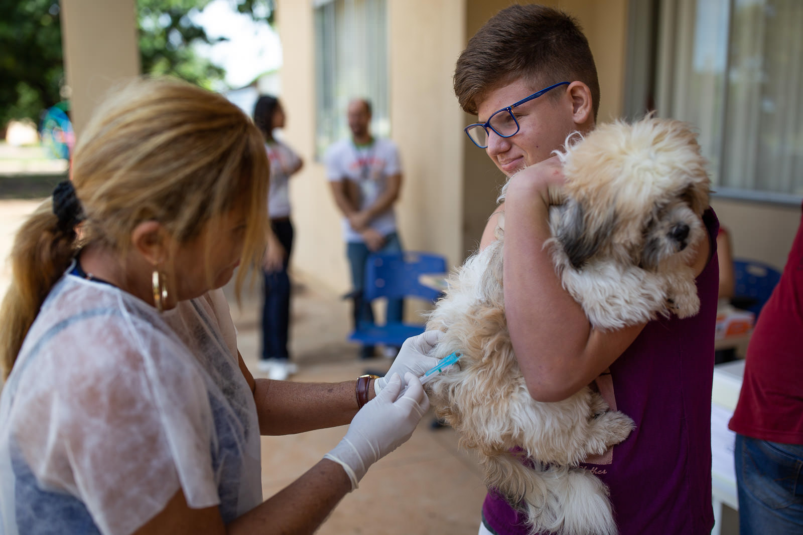 Centro de Saúde da 403 Sul  recebe mais uma fase da vacinação contra a raiva em cães e gatos