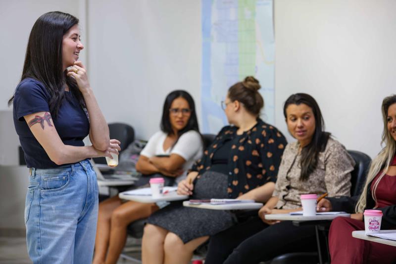 Curso reúne servidoras de diversos setores para discutir sobre equidade e combate a violência doméstica
