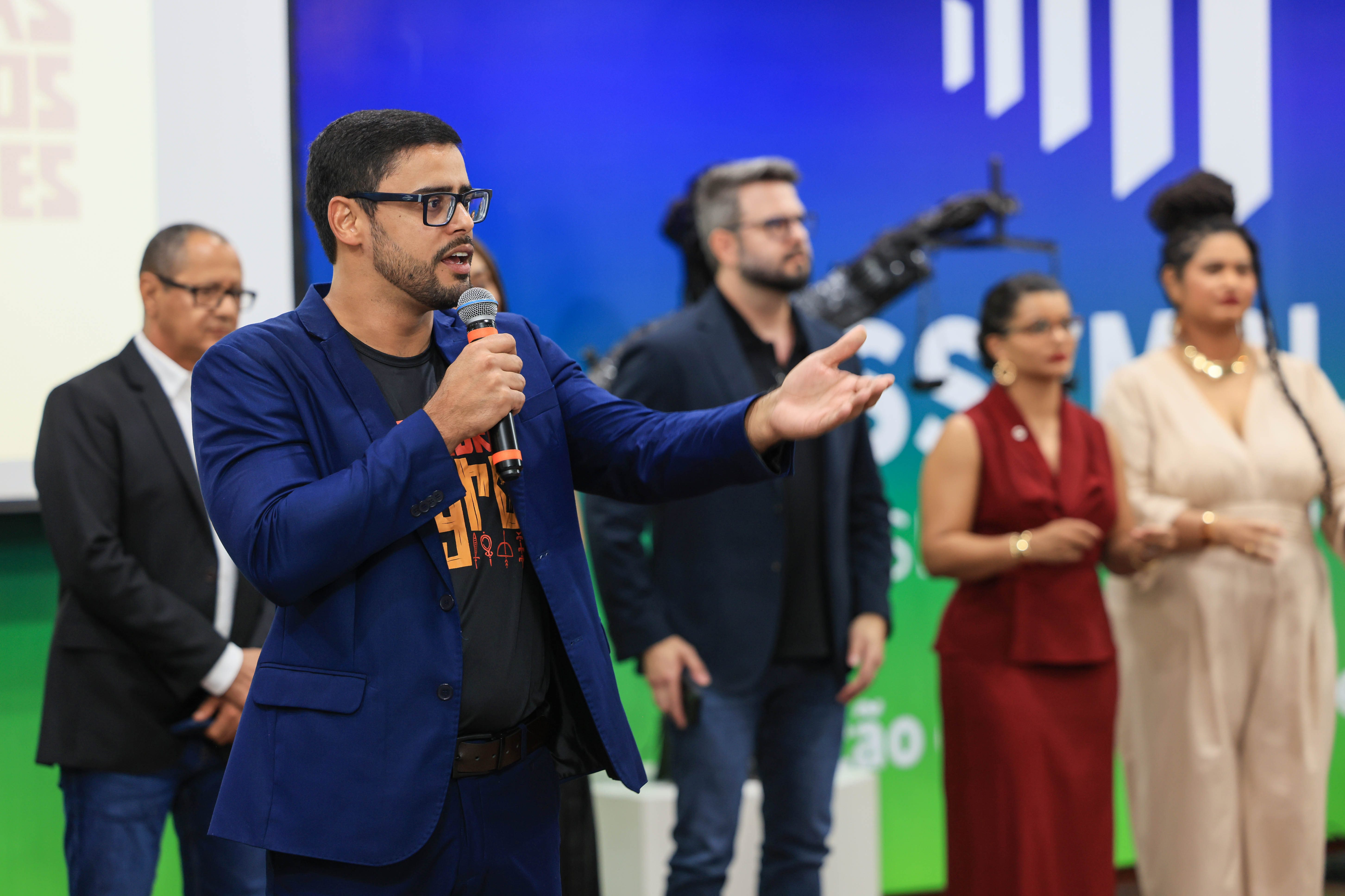 O secretário reforçou a necessidade de políticas públicas antirracistas sólidas em todo o ano, não apenas em novembro.