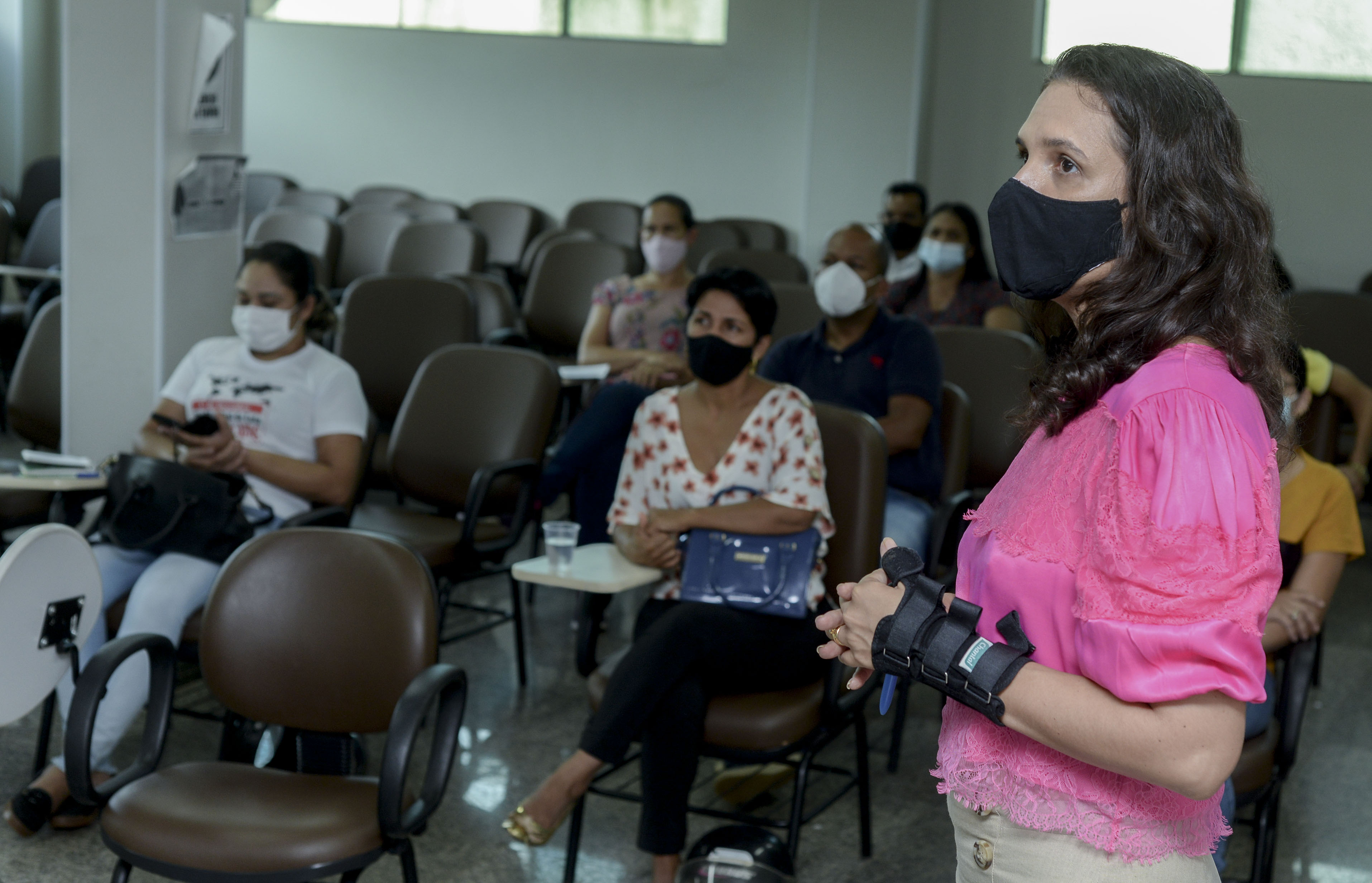 Profissionais da saúde são capacitados para início da vacinação contra a influenza
