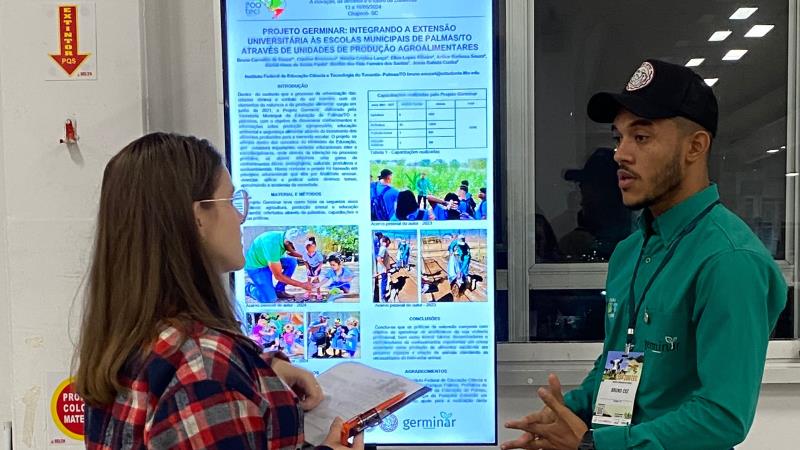 Estagiário apresenta artigo científico sobre o projeto em Congresso Nacional de Zootecnia