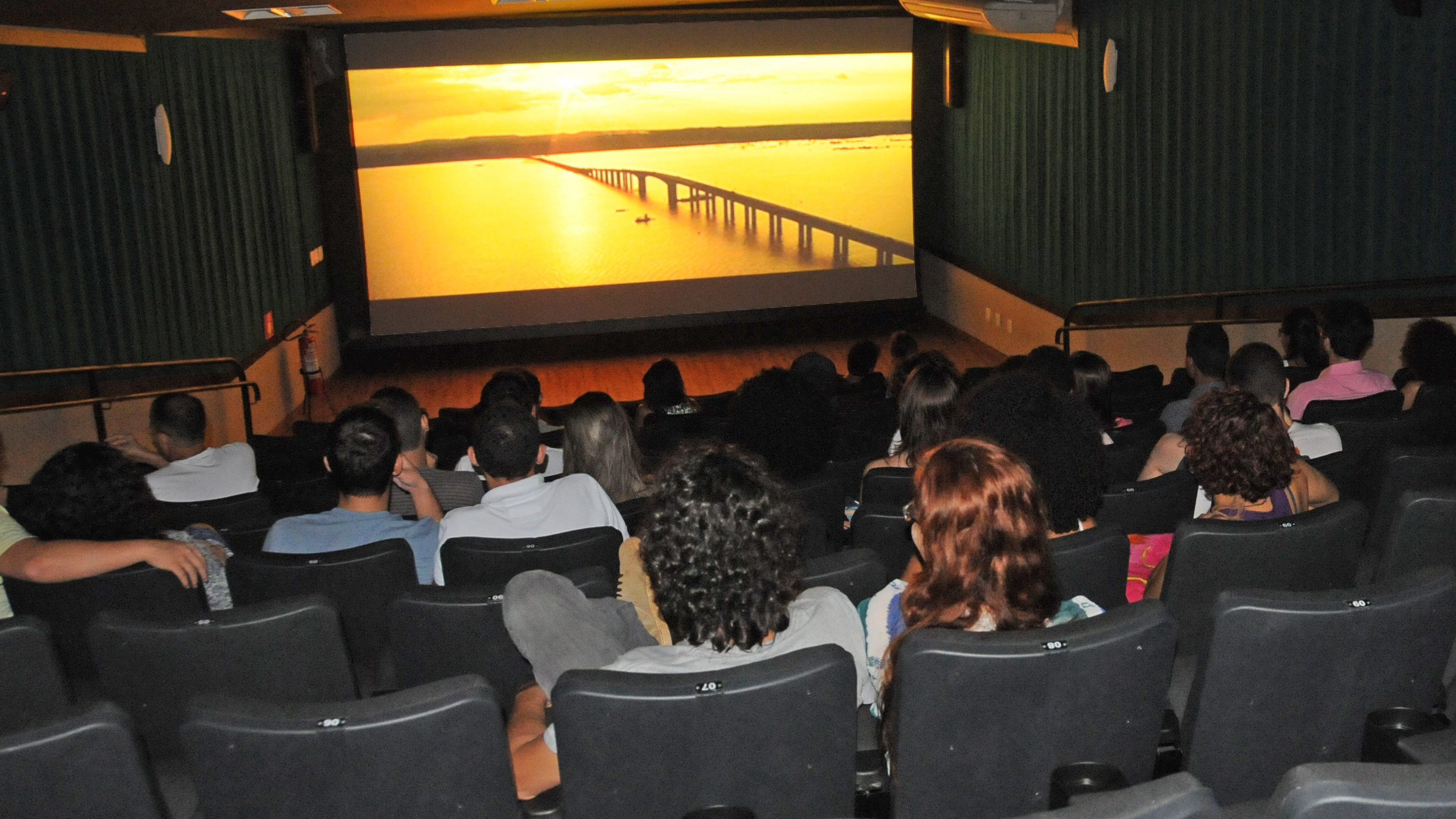 Confira a programação diversificada do Cine Cultura que terá também estreia do documentário da Ópera de Paris neste sábado, 13