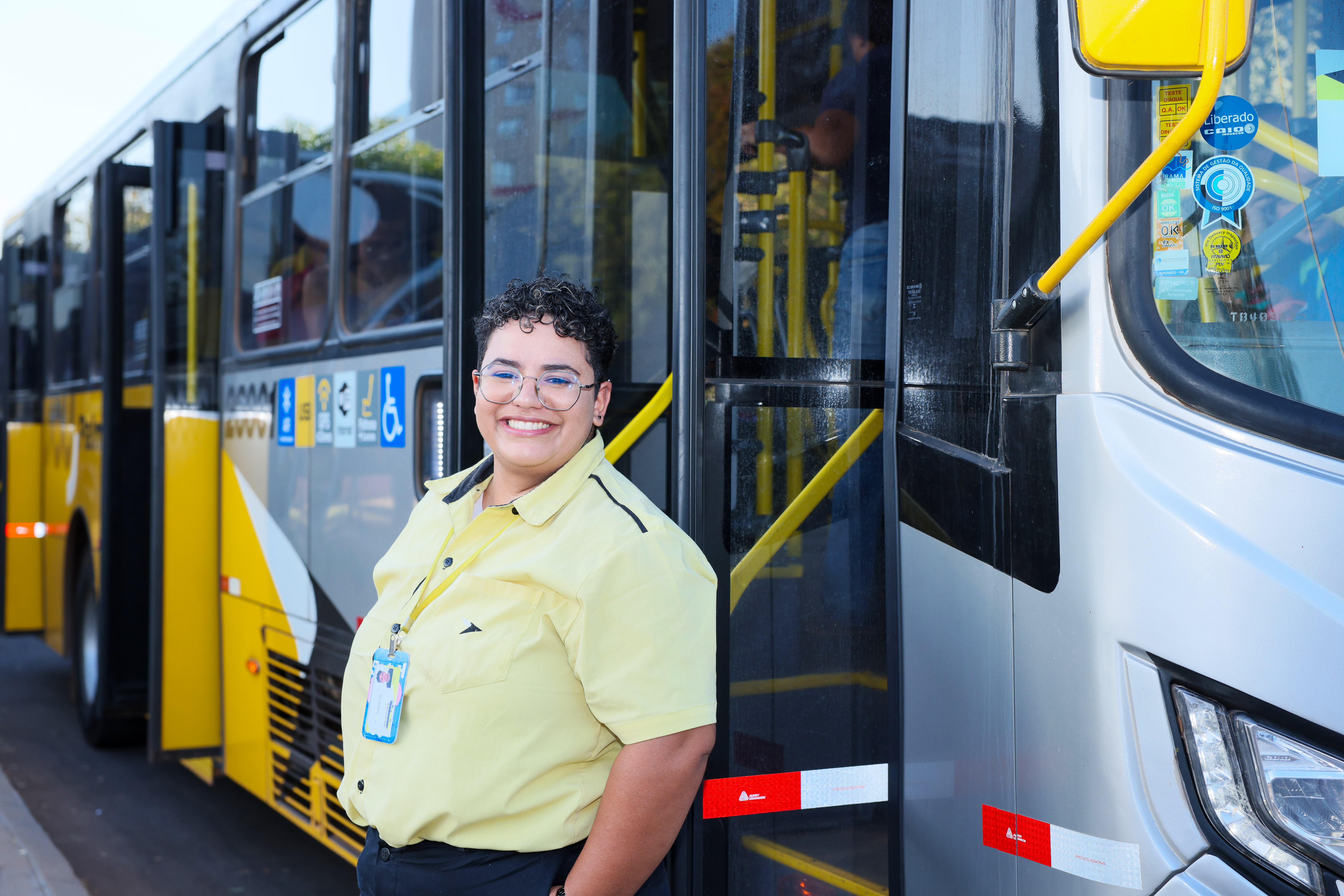 “Você não está transportando coisa, você está transportando o que há de mais valioso nessa terra, que são pessoas", diz Daiane, motorista do transporte público de Palmas