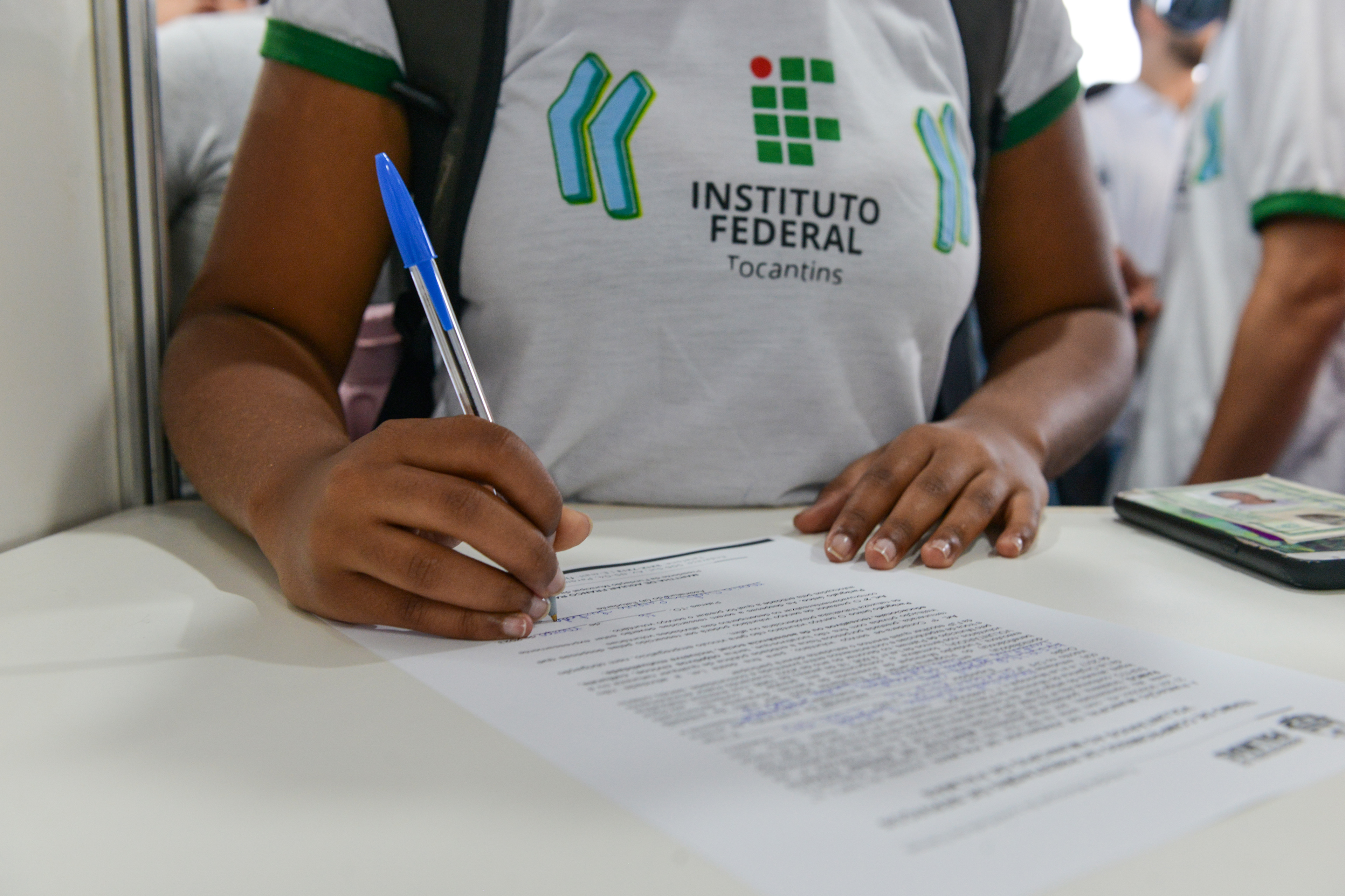 Beneficiários contam com mais esta semana para assinar termo de adesão ao Cartão do Estudante