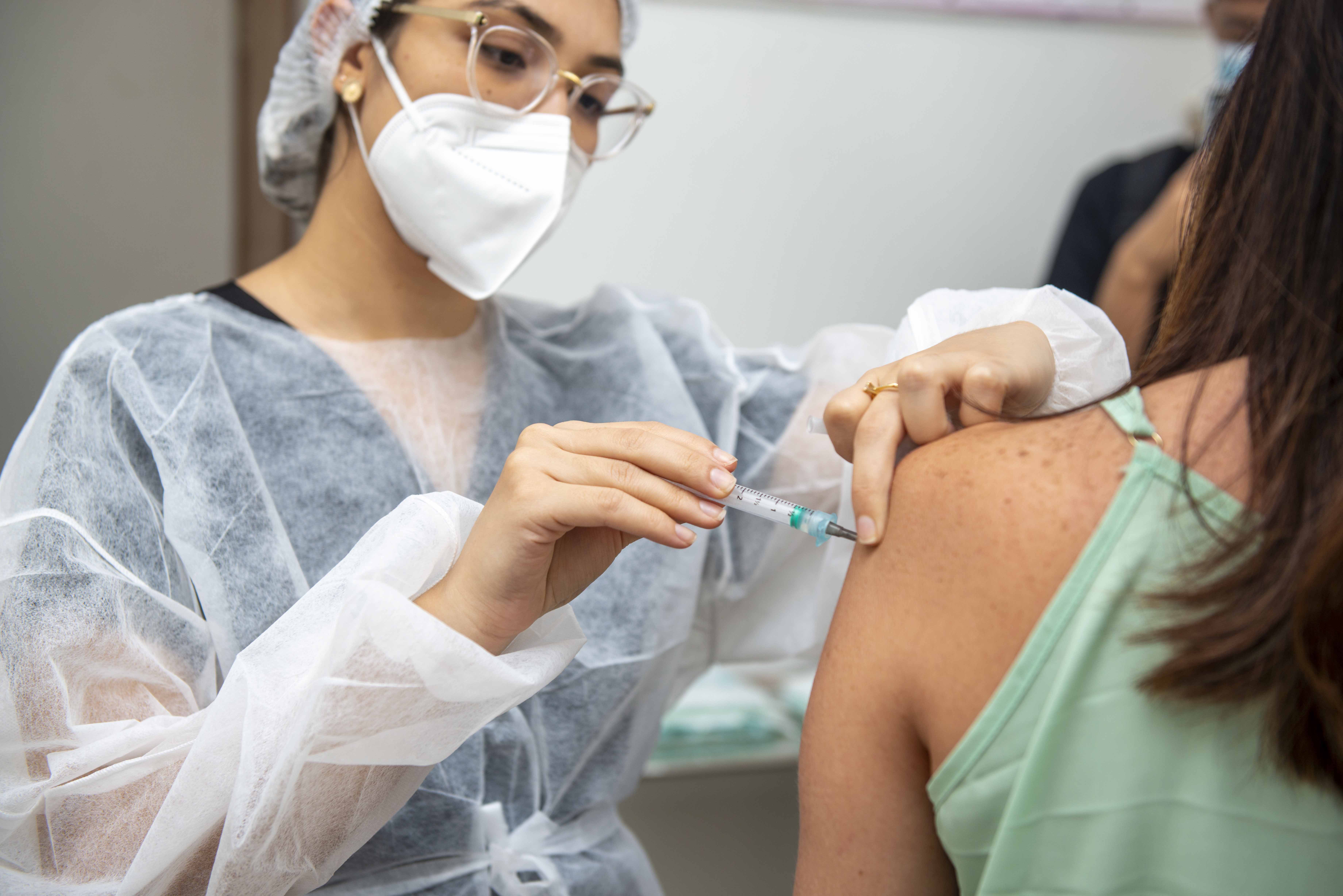 Em Palmas, vacinação contra a Covid-19 segue com demanda espontânea e por agendamento