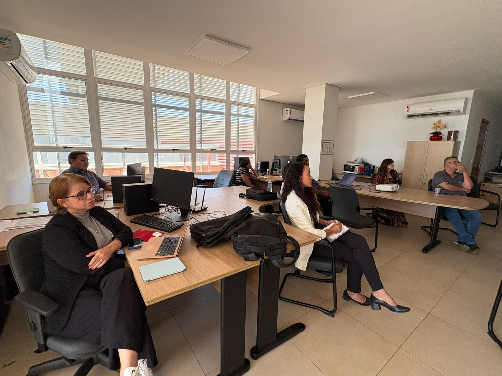 Toda a equipe da diretoria acompanhou atenta a apresentação para alinhar estratégias e preparar as unidades educacionais da rede municipal de ensino da Capital - Foto: Milena Botelho