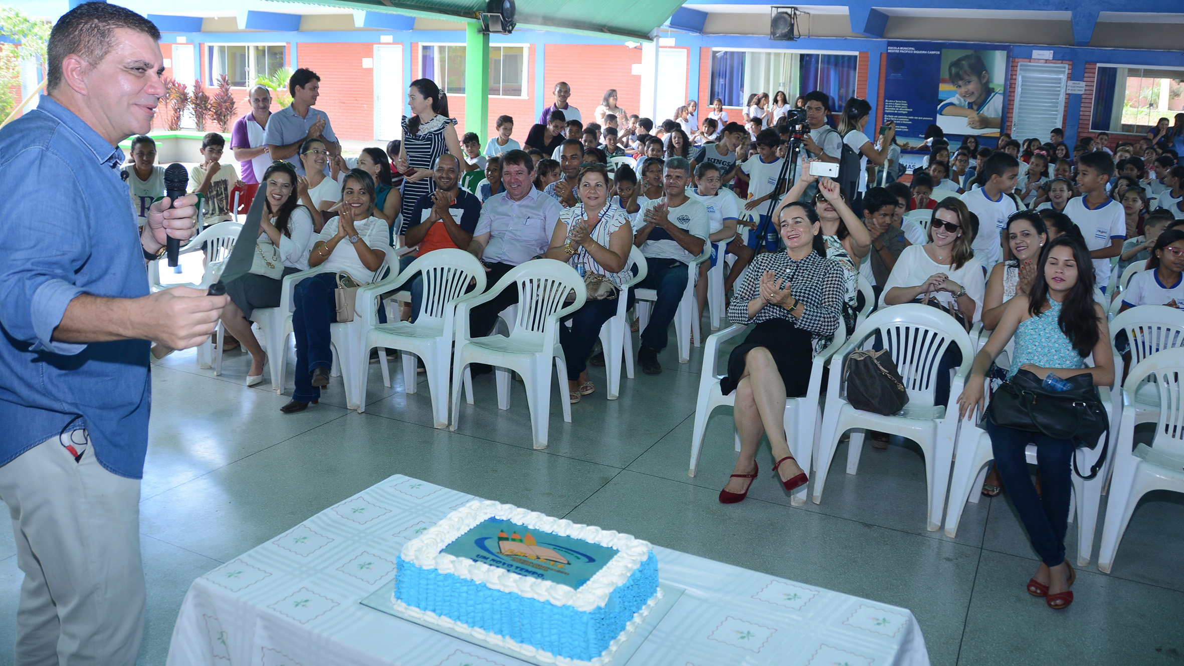 Escola Mestre Pacífico Siqueira Campos comemora aniversário com recebimento de Reforma