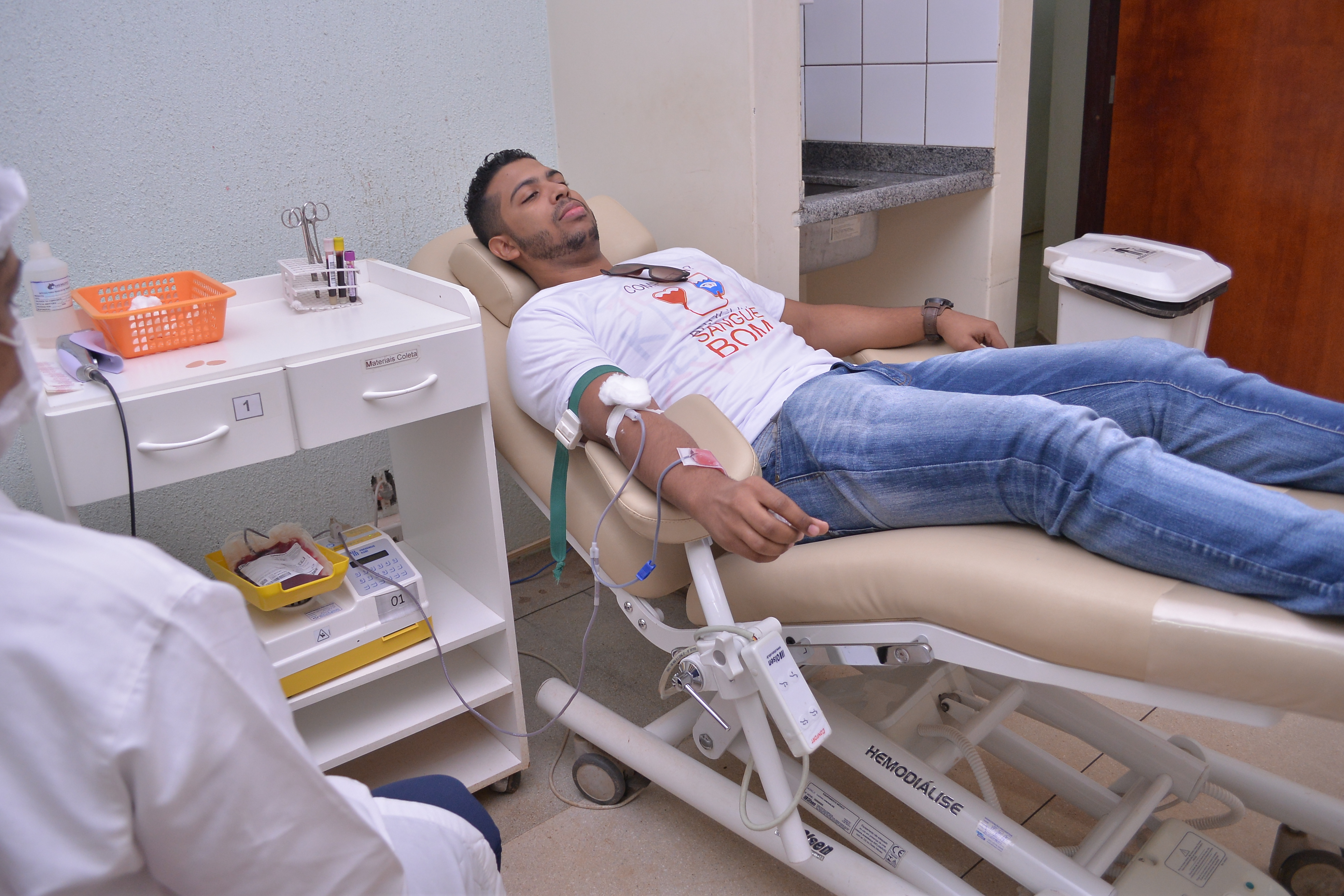 Residentes da Fesp e um grupo de apaixonados por carros se unem para doação de sangue no próximo sábado, 18