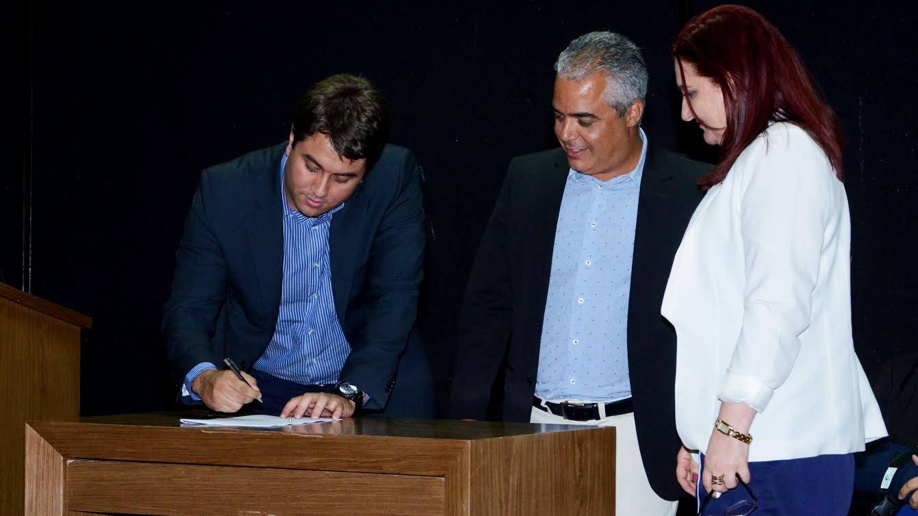 Primeiros contratos de imóveis do MCMV para servidores foram assinados nesta quarta-feira, 09