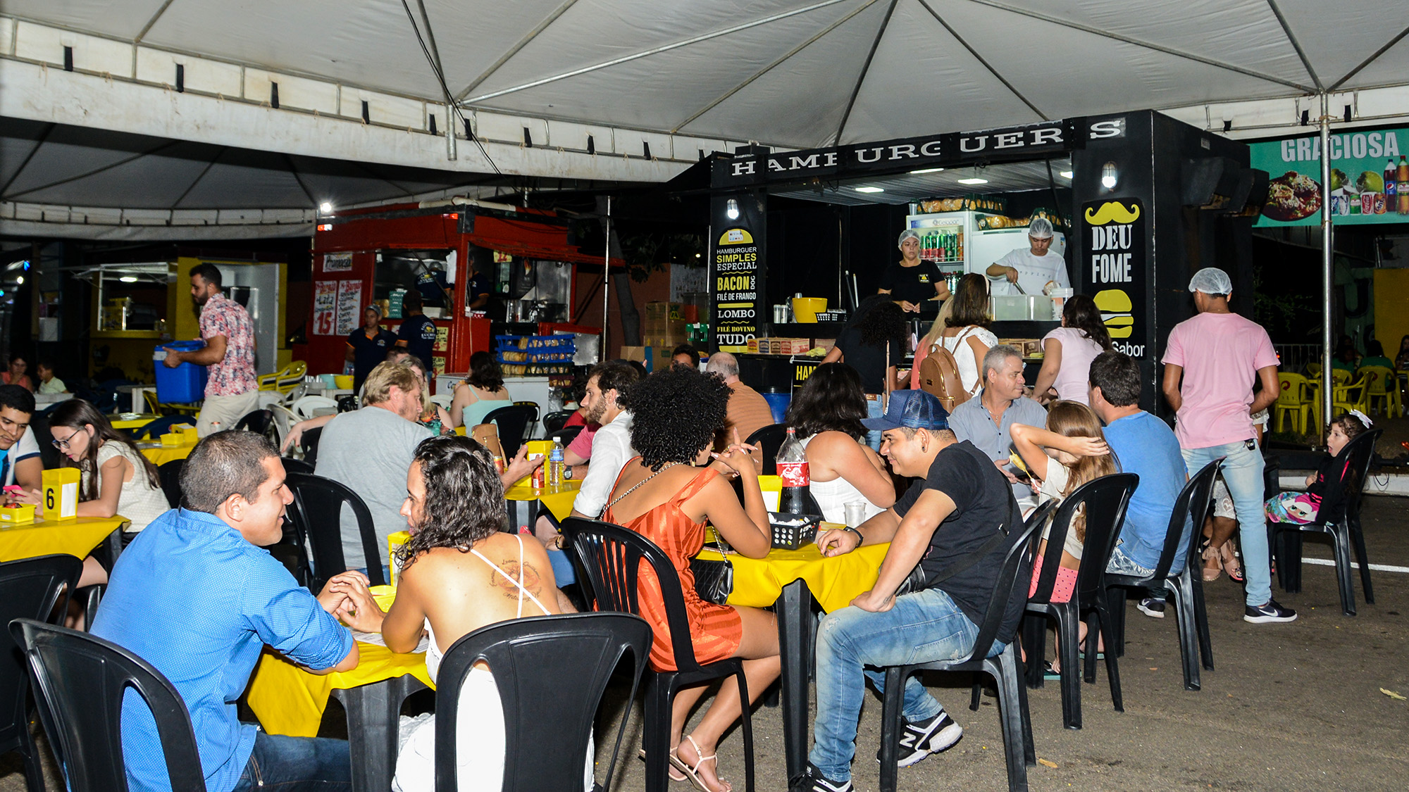 Aberto prazo de credenciamento para ambulantes e food trucks atuarem no Carnaval do Amor