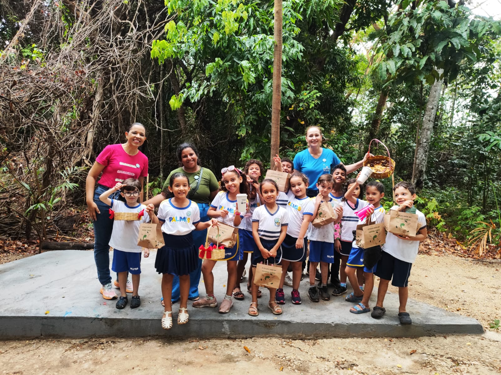 Alunos do Cmei Cantinho do Saber em Palmas participam de ação ambiental em alusão ao Dia da Árvore