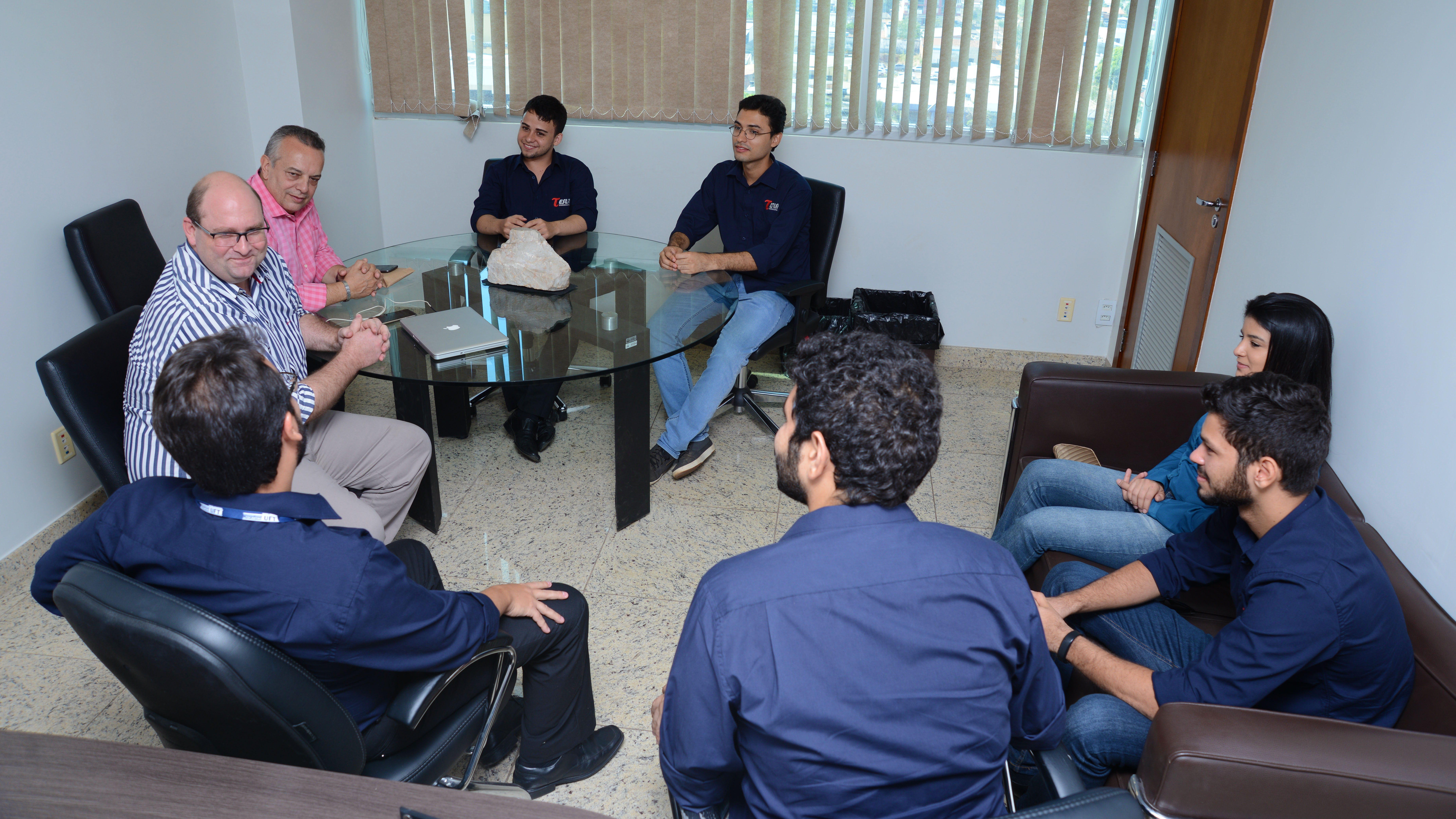Eficiência energética é pauta de encontro entre Prefeitura e membros de empresa júnior da UFT