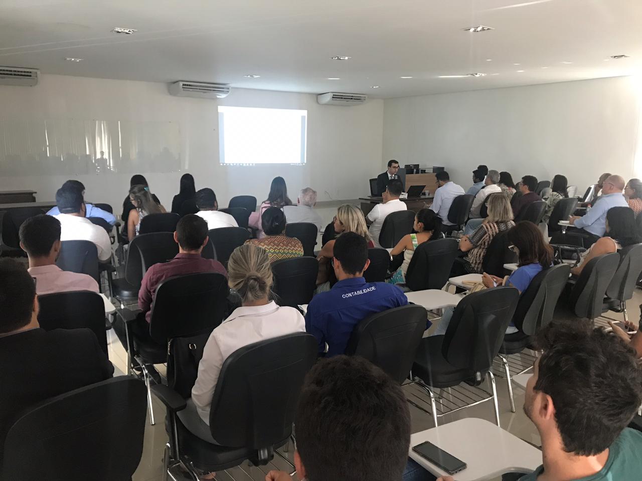 Contribuintes aprendem na prática como deduzir o imposto sobre materiais utilizados nas obras