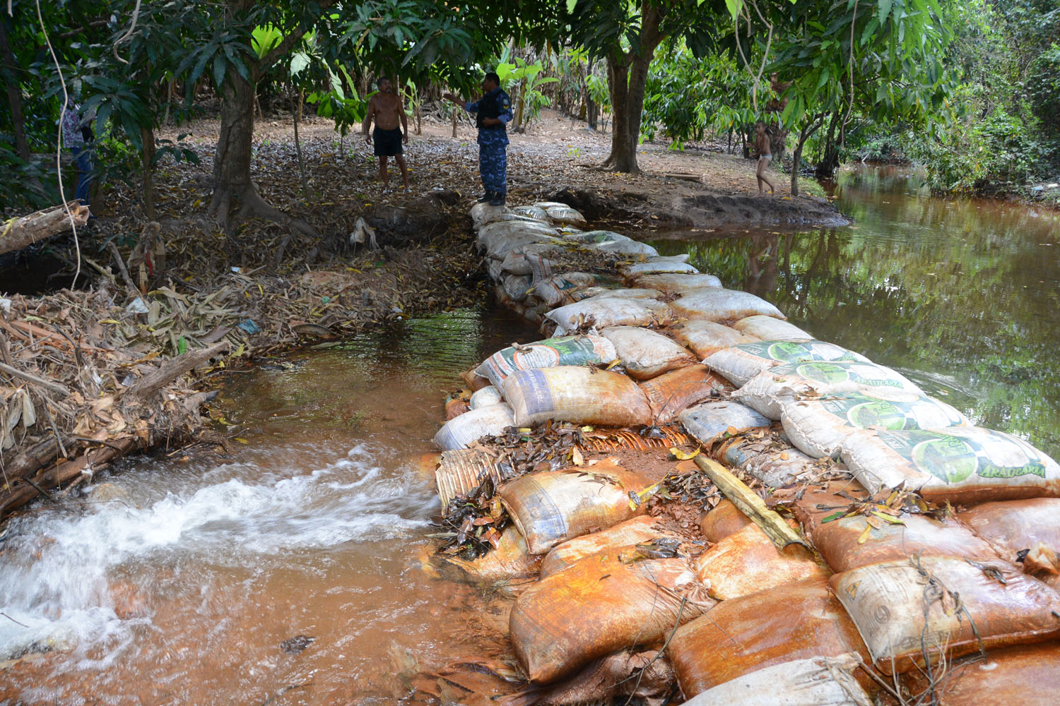 Morador é notificado por infração ambiental na Região do Córrego Tiúba