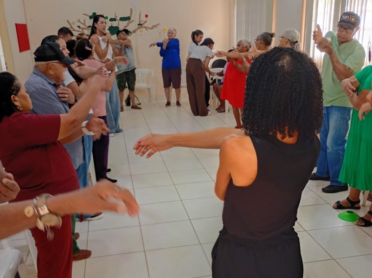 Cras Krahô promove atividade física para fortalecer o bem-estar emocional de pessoas idosas
