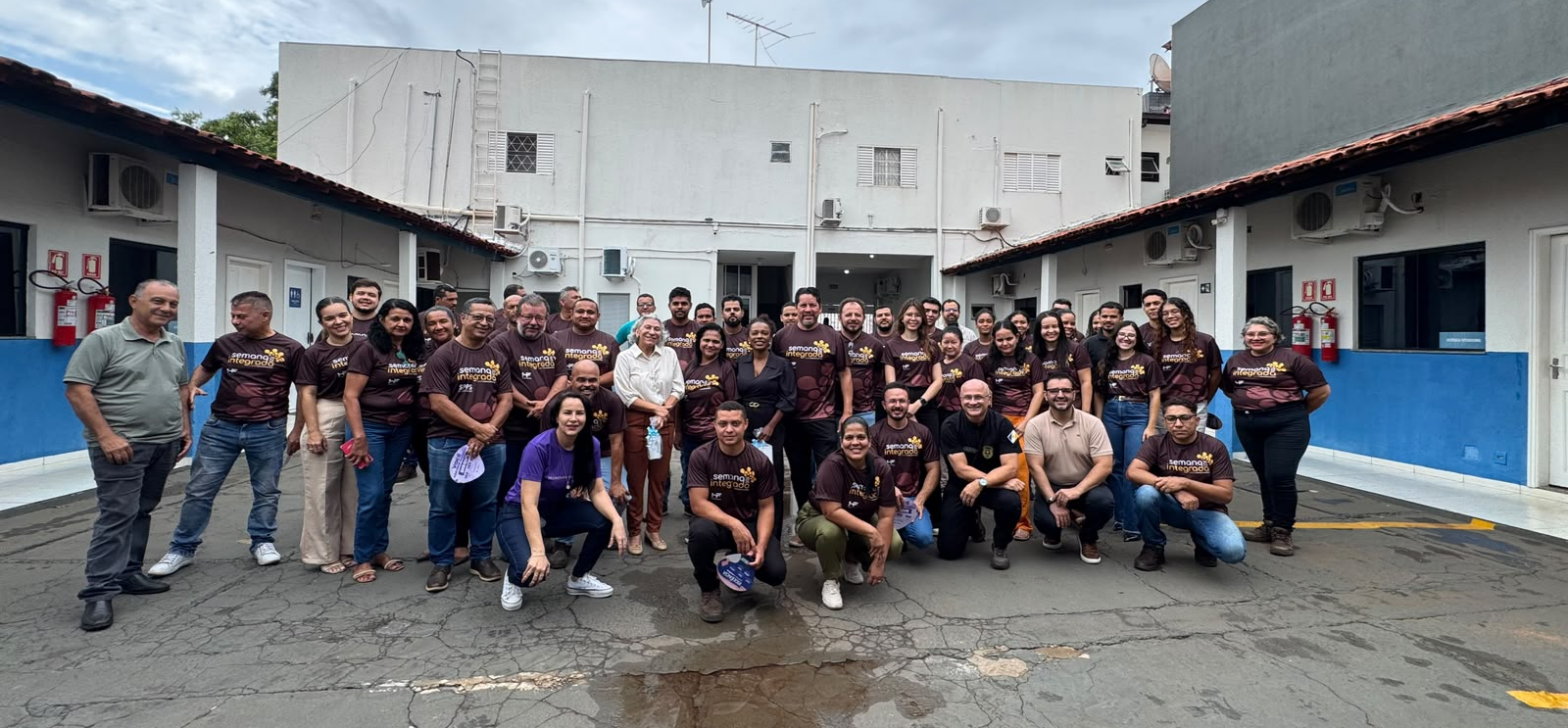 Prefeitura leva informações sobre o enfrentamento à violência contra a mulher para colaboradores de empresa de saneamento