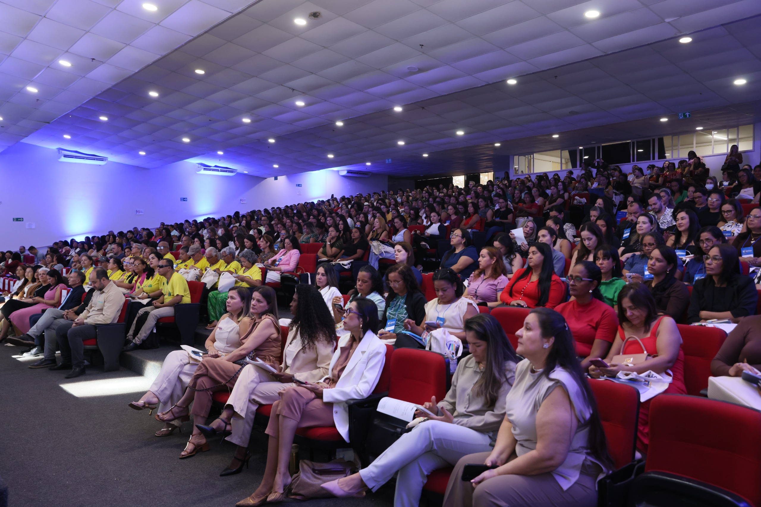 Seminário reúne mais de 800 profissionais para debater educação infantil