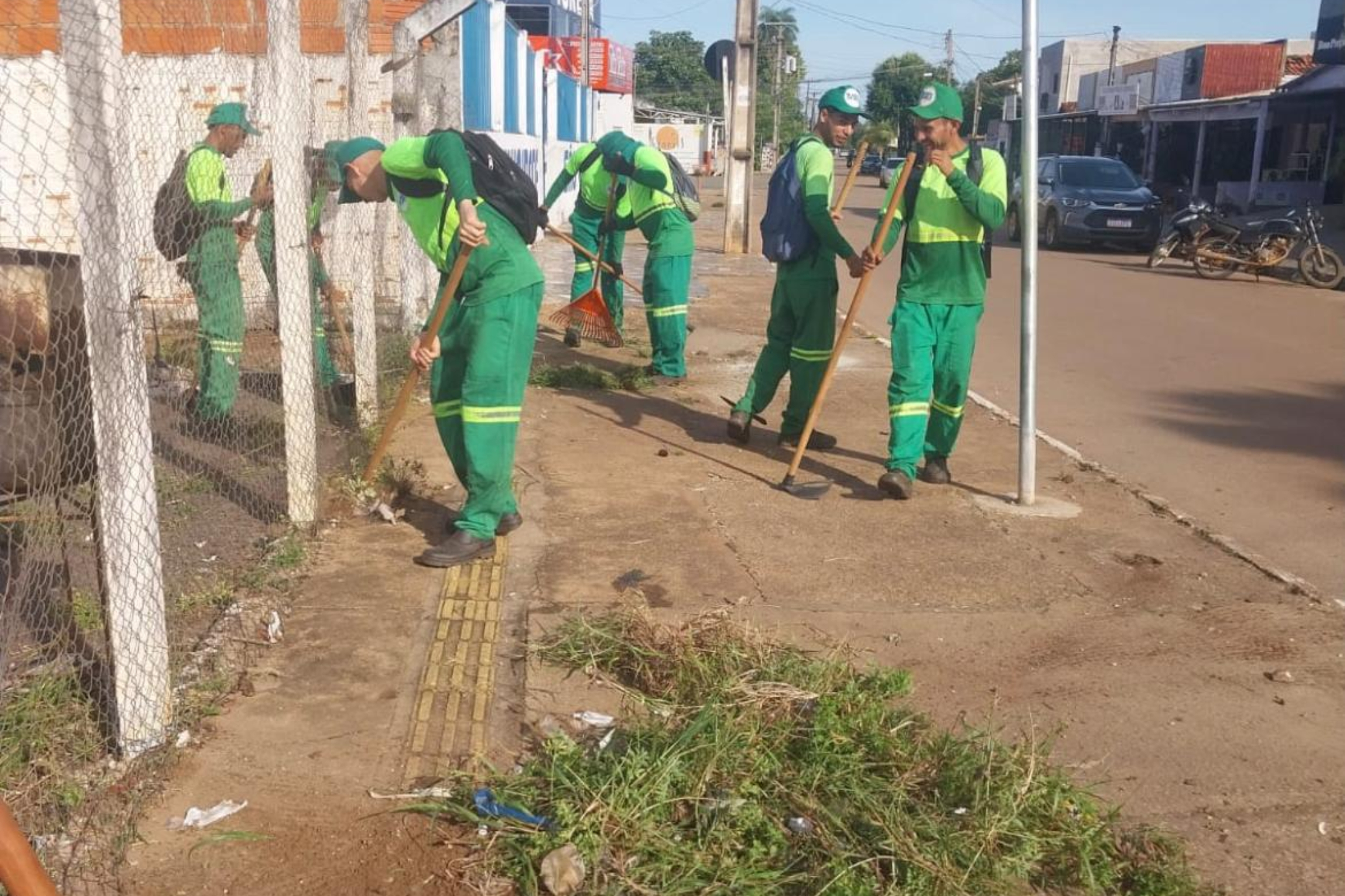 Prefeitura de Palmas inicia força-tarefa de limpeza nas feiras livres da Capital