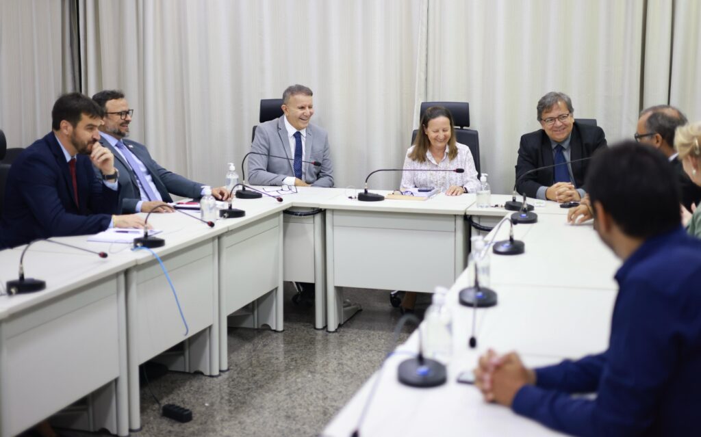 Representantes da Prefeitura de Palmas e Tribunal de Justiça discutem detalhes do 6º Mutirão de Negociações Fiscais - foto: <br>Flávio Cavalera
