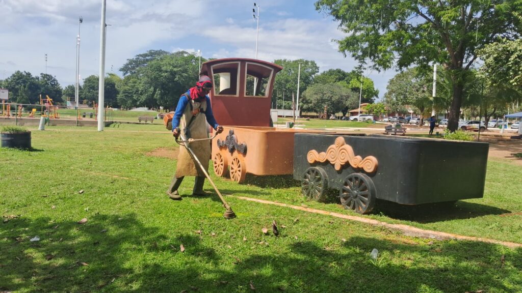 Roçagem no Parque Cesamar - Foto: Divulgação