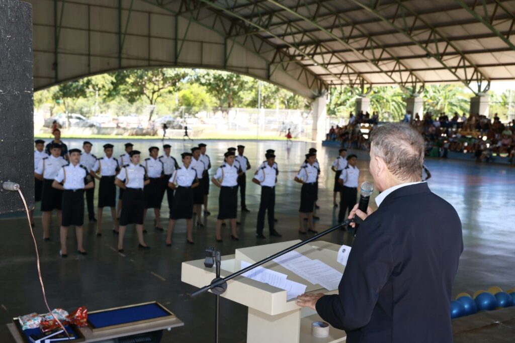 Curso de Formação de Fiscais tem como finalidade tornar os participantes capazes de fiscalizar e liderar os demais alunos da unidade escolar, conforme o regimento interno da instituição / Foto: Edu Fortes