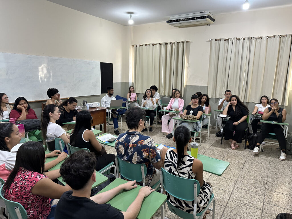 Evento busca promover a troca de experiências, incentivando a construção de estratégias coletivas que valorizem o cuidado e garantam condições dignas de trabalho