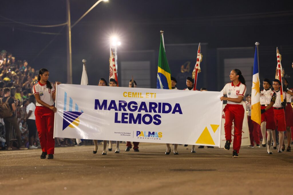 Desfile dos 36 anos de Palmas resgata história e mobiliza escolas, forças de segurança e comunidade 42