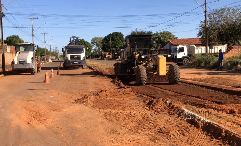 Prefeitura de Palmas inicia construção de retornos em avenida comercial do Jardim Taquari