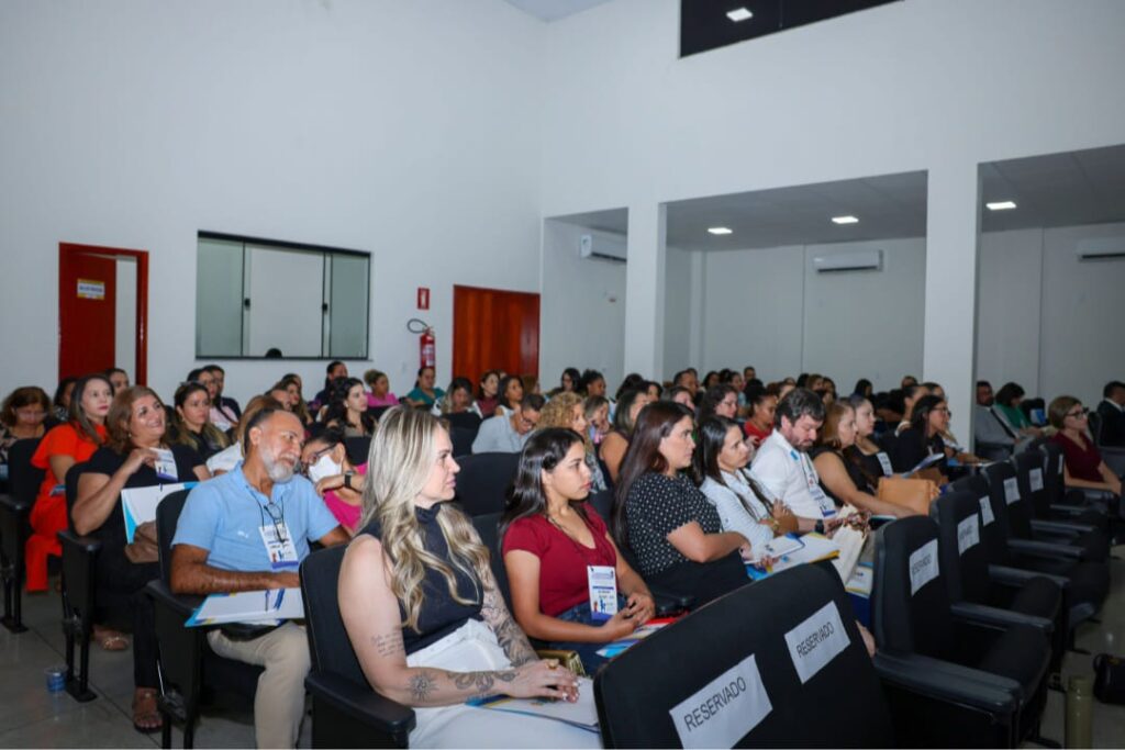  Evento foi voltado aos membros da Rede de Proteção de Criança e Adolescentes constituída por vários segmentos governamentais e da sociedade civil - Foto: Regiane Rocha