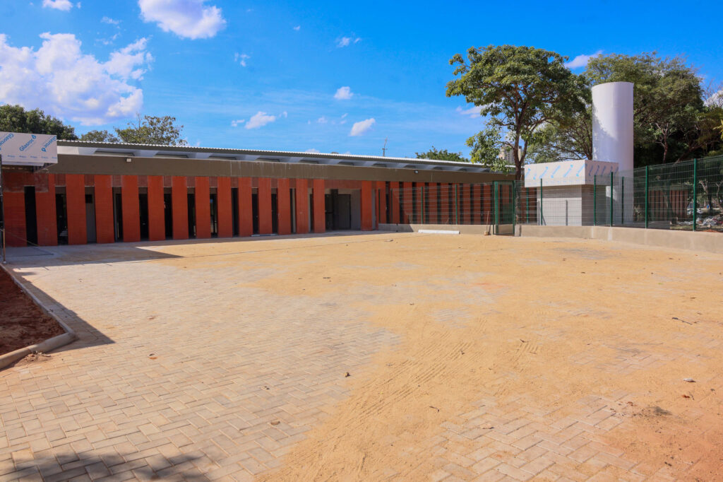 Paço municipal está localizado na Praça do Bosque dos Pioneiros - Foto: Lia Mara
