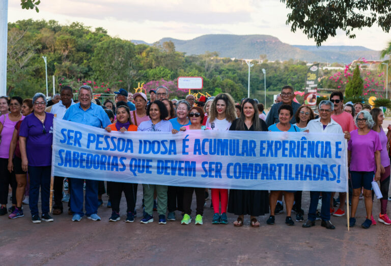 Atividade no Parque Cesamar com parceria da Prefeitura de Palmas pede fim da violência contra pessoa idosa