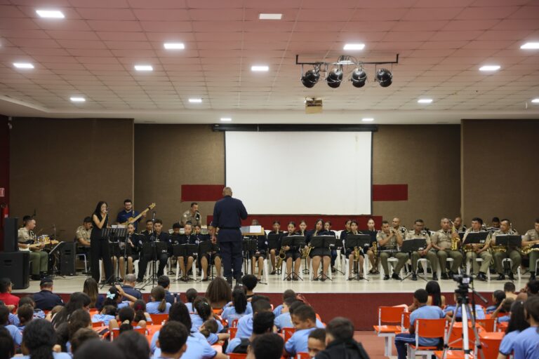 GMP e ETI Eurídice Ferreira de Mello celebram o Dia do Músico com apresentações musicais e homenagens
