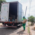 Caminhão da coleta seletiva passa na quadra toda terça-feira, no período da manhã