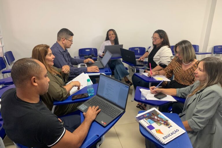 Educação de Palmas reúne técnicos para elaborar o Plano de Formação Continuada de 2026