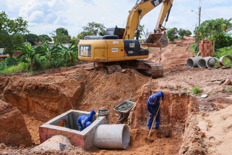 Prefeitura de Palmas executa obras de infraestrutura em mais uma via da Baixada do Jardim Aureny III