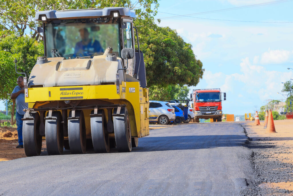 Trecho de aproximadamente 500 metros recebe novo pavimento em um dos pontos mais críticos da marginal  - Foto: Regiane Rocha